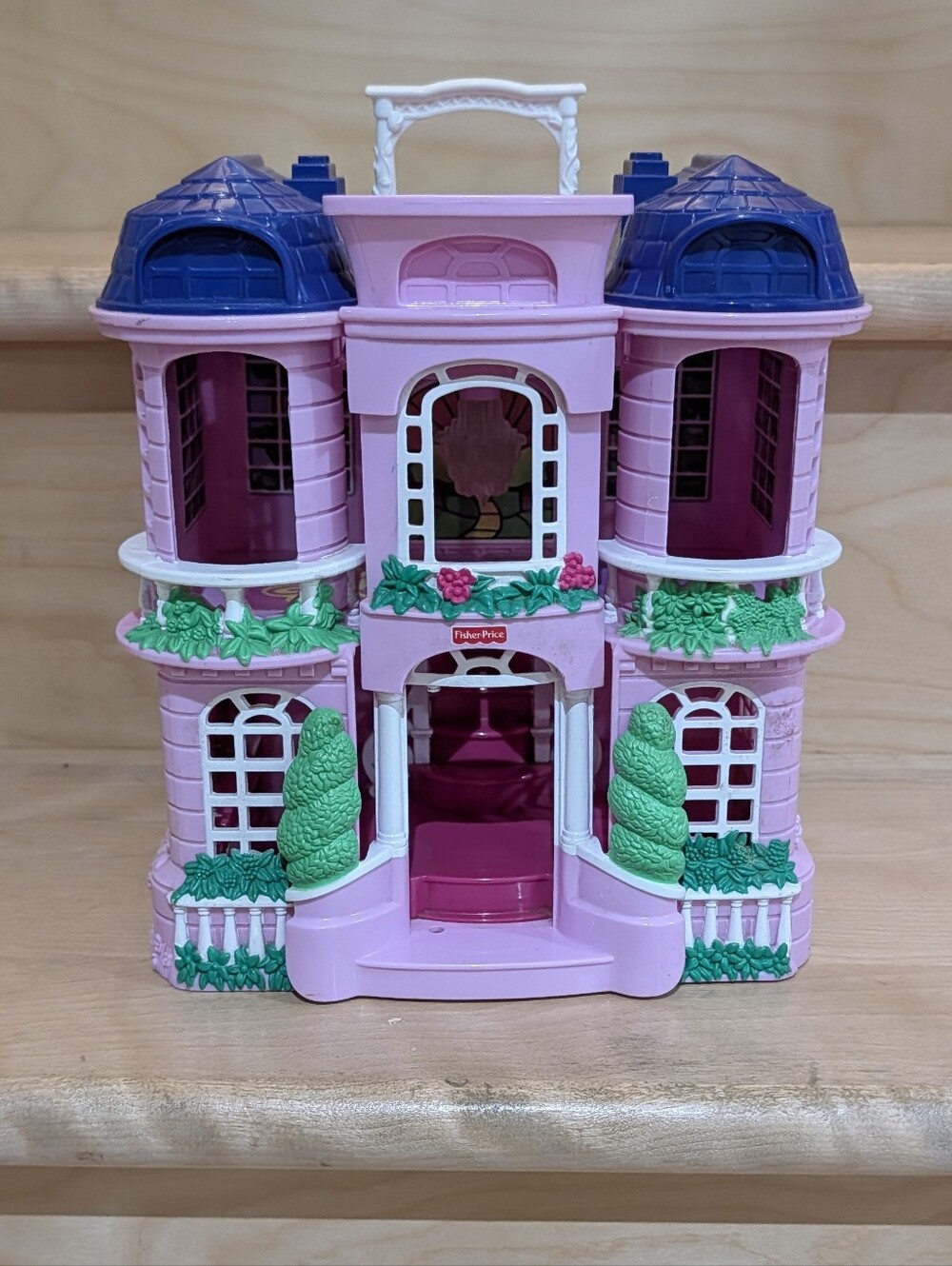 Fisher Price Loving Family Sweet Streets Pink Townhouse Dollhouse Mansion 2001
